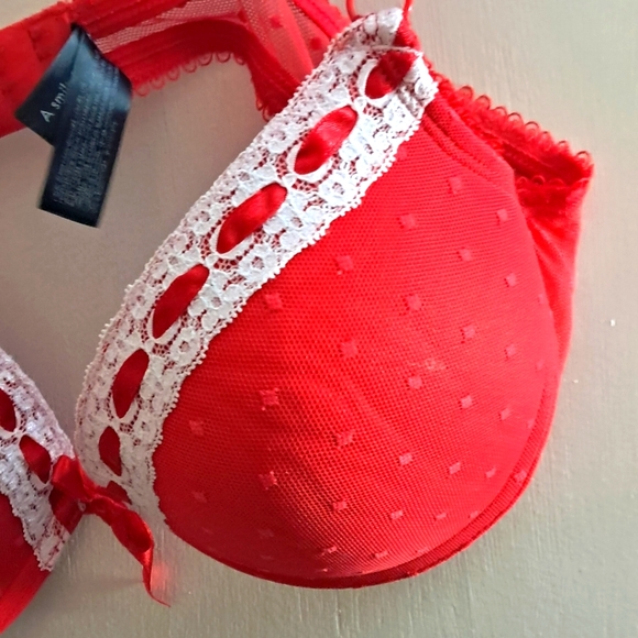 Red Lace Trim Bra - Picture 2 of 6